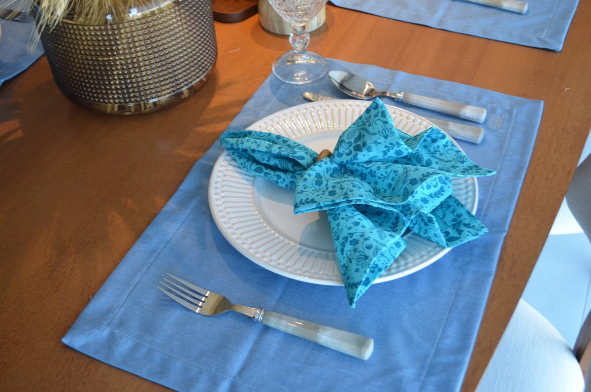Kit Mesa Posta Premium Guardanapos E Jogo Americano Flores Azul com Azul Celeste